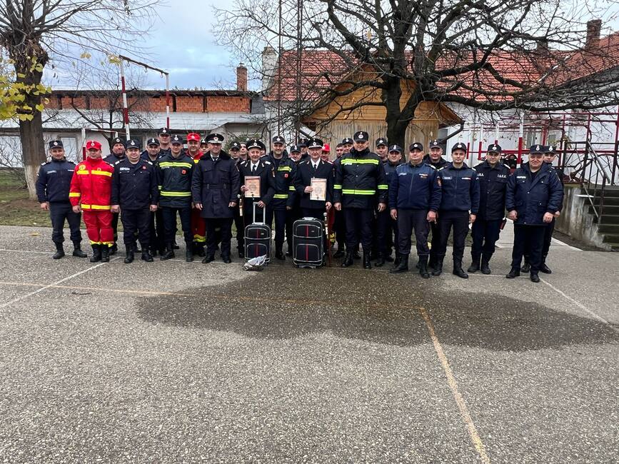 Pensie lunga si sanatate  Pensionari la ISU Arad | imaginea 1