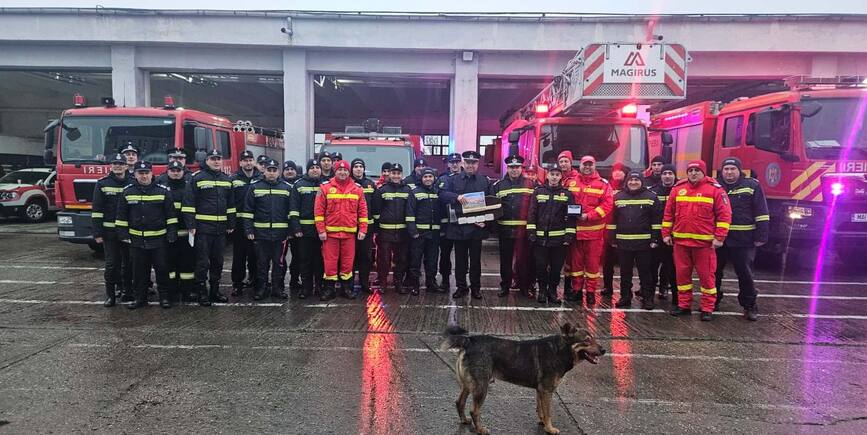 Pensie lunga si sanatate  Respect  Plutonier adjutant sef Tunsu Cristian Mirel | imaginea 1