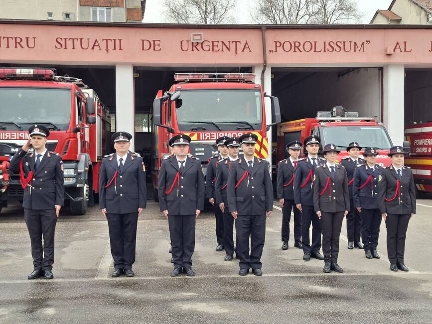 O zi de onoare pentru pompierii si voluntarii ISU Salaj | imaginea 1