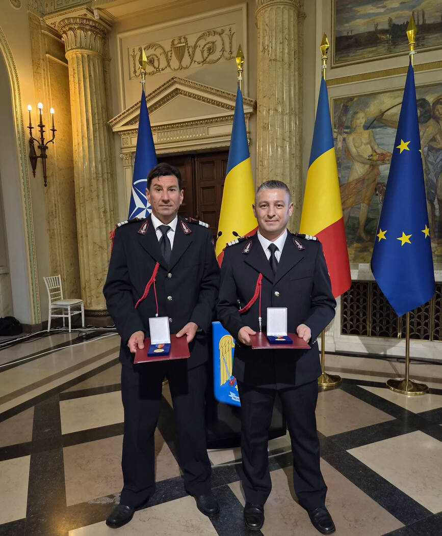 Felicitari  Plt  adj  Sterea Noni si Plt  adj  Cismasu Sorin | imaginea 1