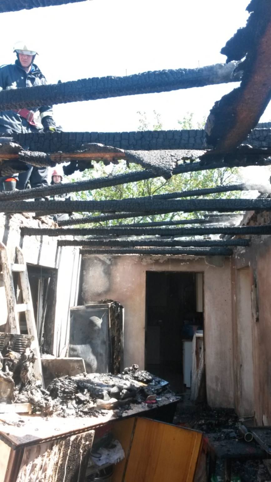 Interventie la incendiu de locuinta in comuna Curcani | imaginea 1