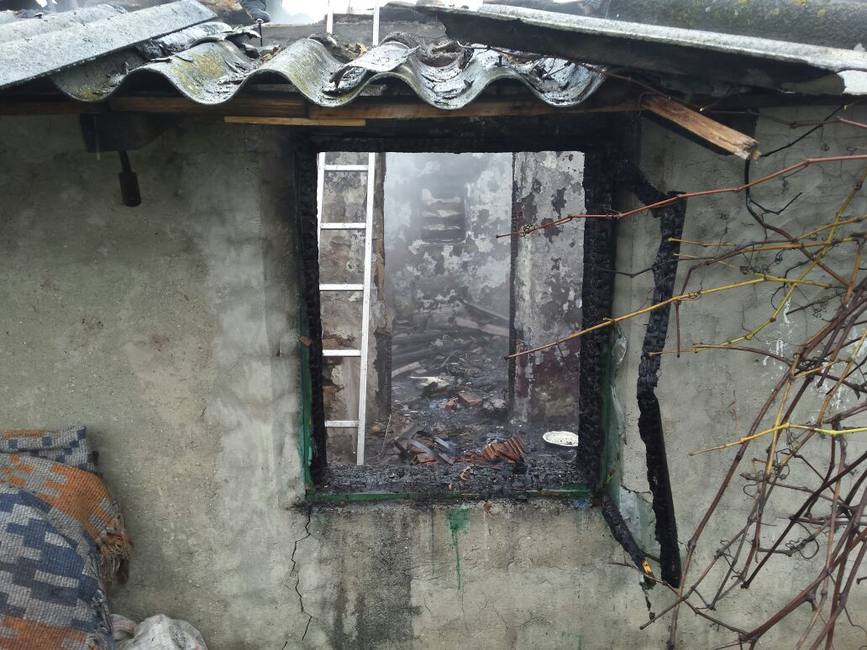 Tragedie in orasul Videle  doi copii  carbonizati intr un incendiu | imaginea 2