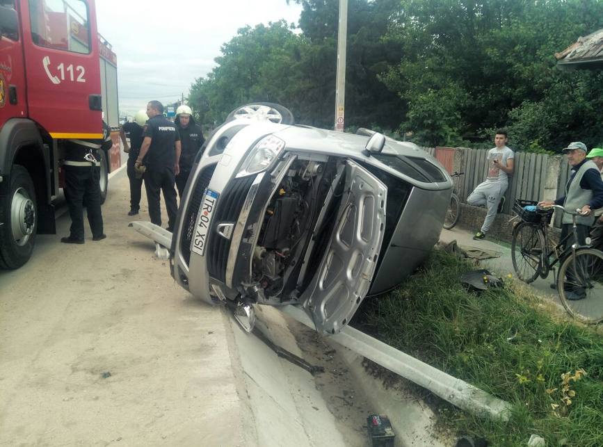 Accident cu victime  pe E70  in localitatea Nanov | imaginea 2