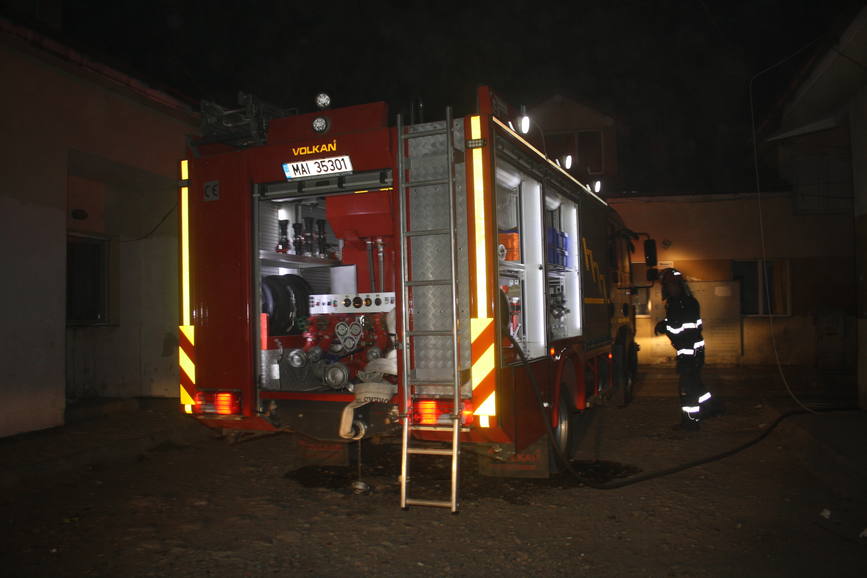 Incendiu locuinta sociala in Barlad | imaginea 1