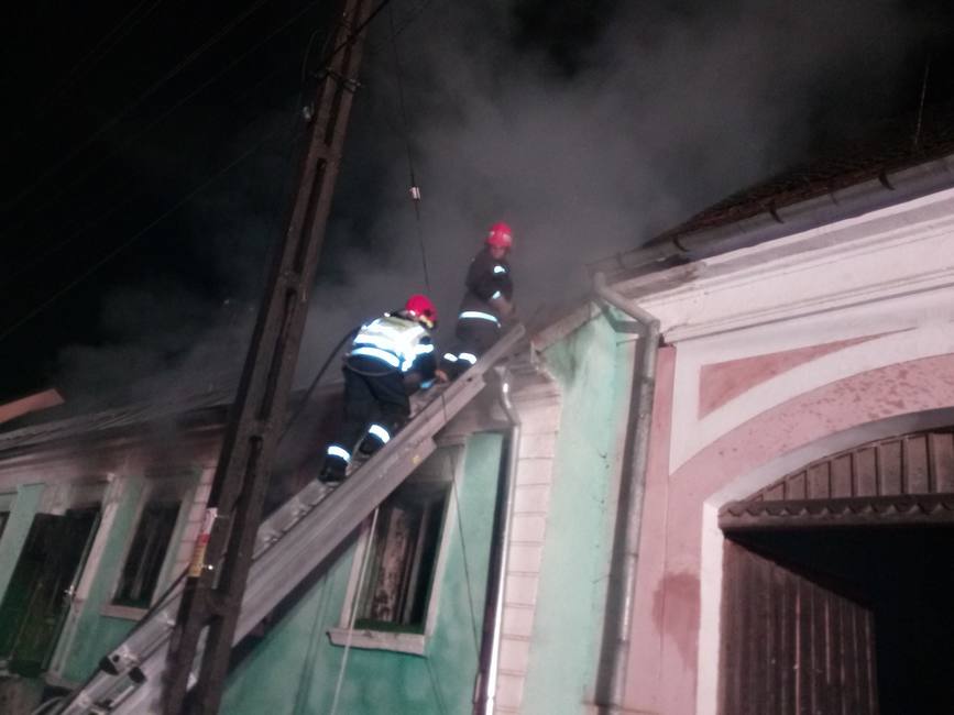 Un barbat de 70 de ani a decedat intr un incendiu | imaginea 1