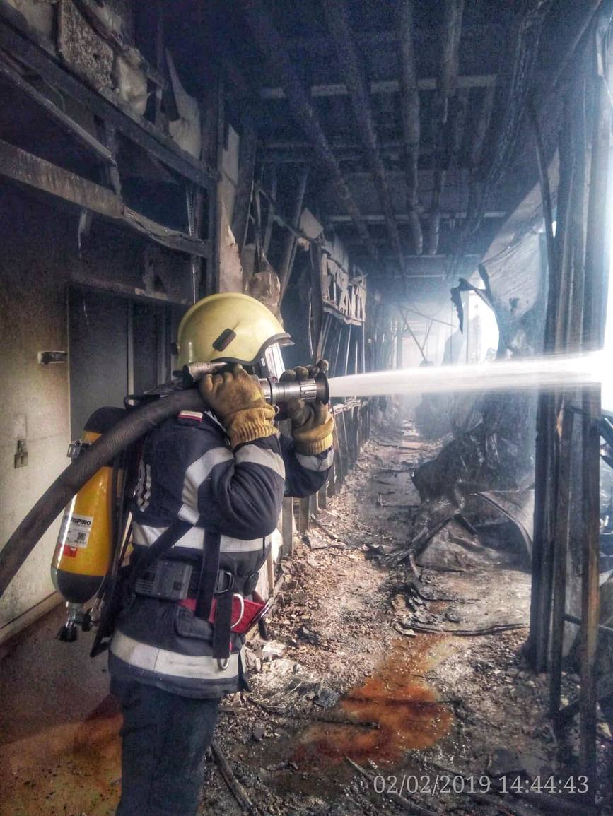 38 autospeciale de interventie  4 motopompe  168 pompieri si 108 ore de lupta neincetata cu flacarile | imaginea 1