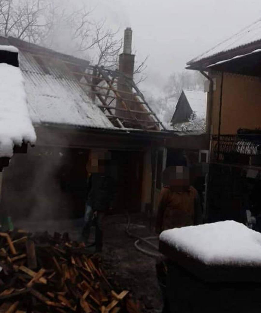 Incendiu la o anexa gospodareasca si casa in Chiuzbaia | imaginea 2