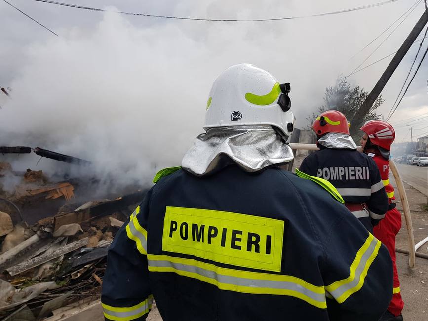 54 de misiuni de protectie a vietii  mediului si valorilor materiale | imaginea 1