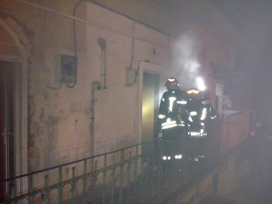 Incendiu la o anexa pe strada A  Odobescu  Timisoara | imaginea 2