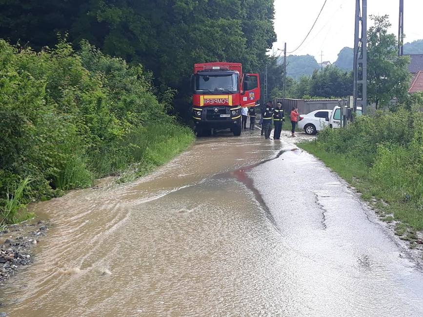 Centrul si nordul judetului Arges  sub incidenta unui cod galben de vreme severa | imaginea 1