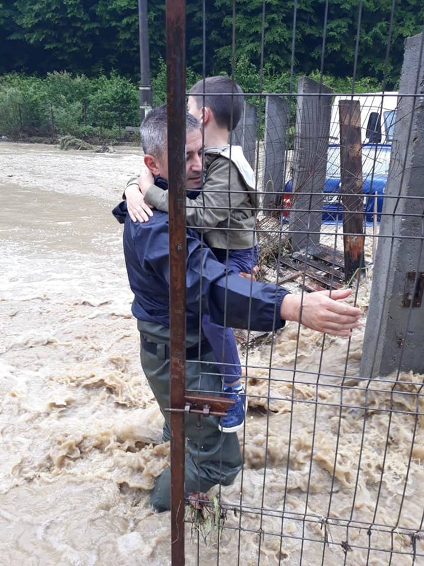 Centrul si nordul judetului Arges  sub incidenta unui cod galben de vreme severa | imaginea 2