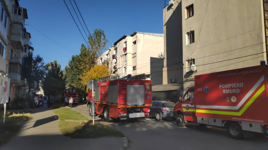 Incendiu violent la o locuinta din municipiul Calarasi | imaginea 1