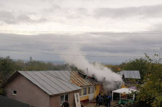Cos de fum deteriorat sursa de incendiu | imaginea 1