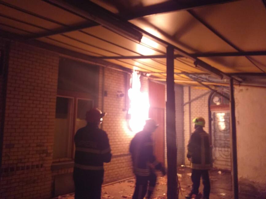 Incendiu la o conducta de gaz de pe cladirea Garii de Nord Satu Mare | imaginea 1