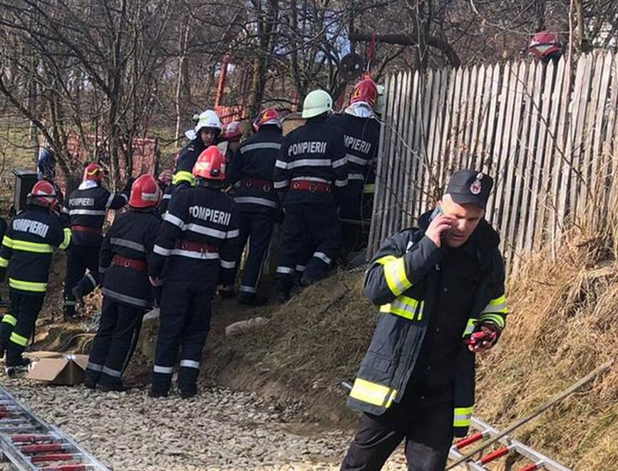 Interventie contracronometru pentru salvarea unei persoane cazute in fantana | imaginea 1