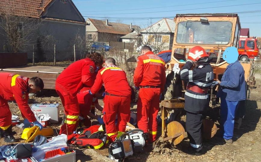 Doua victime in urma unor activitati cu tractoarele | imaginea 2