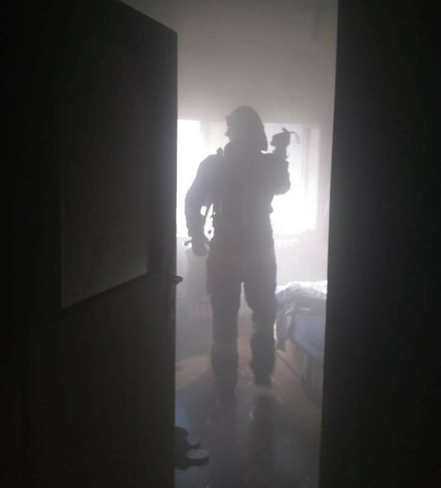 Incendiu de apartament dintr un bloc de locuinte din Satu Mare | imaginea 2