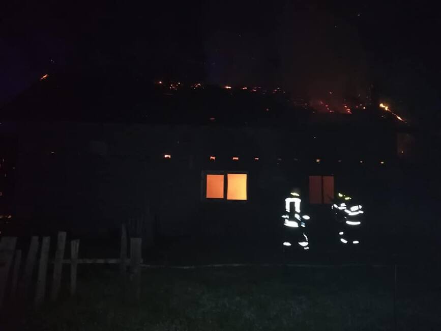 Incendiu fara victime la o casa din judetul Satu Mare | imaginea 2