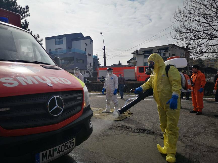 Echipajul CBRN al ISU Arges a trecut de 420 de misiuni de decontaminare | imaginea 1