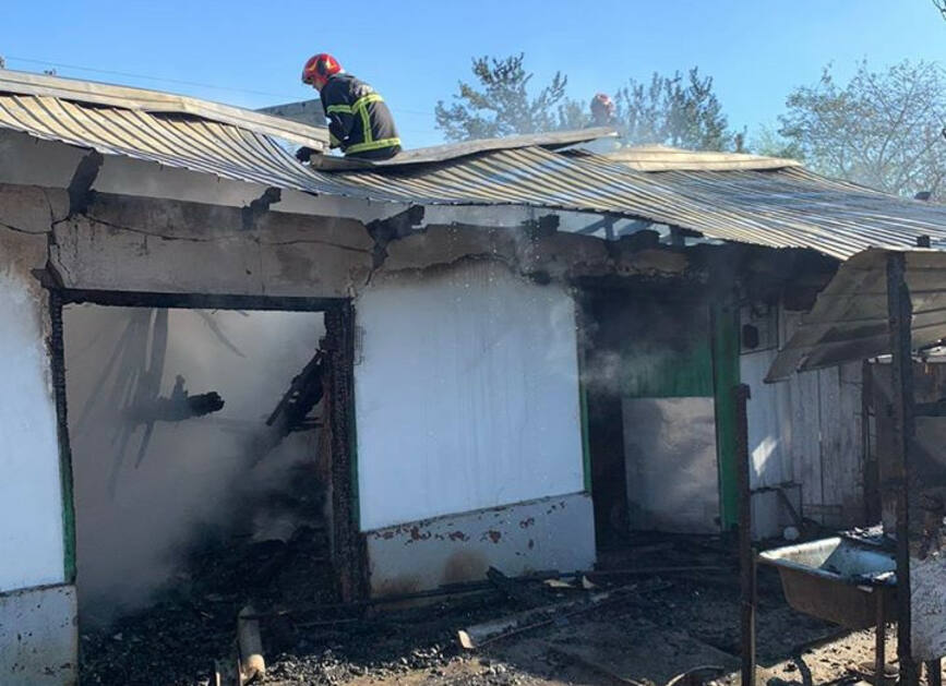 Atentie la butelii  Incendiu izbucnit in urma verificarii buteliei cu chibritul | imaginea 1