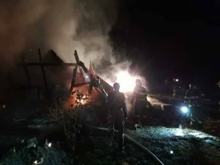 O persoana si a pierdut viata intr o explozie urmata de incendiu | imaginea 2