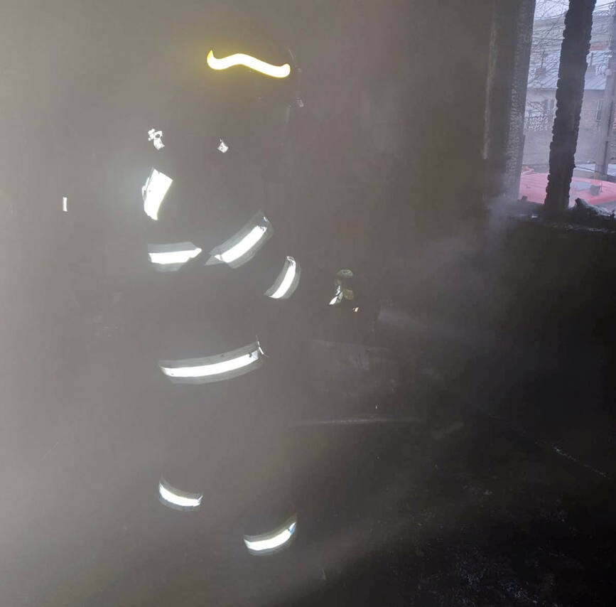 Incendiu la un apartament  in municipiul Moreni | imaginea 1