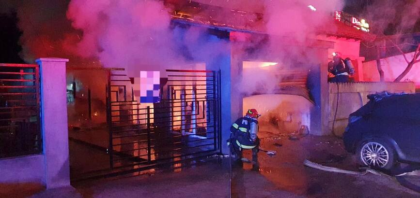 Incendiu violent  cu pericol de explozie a mai multor butelii | imaginea 1