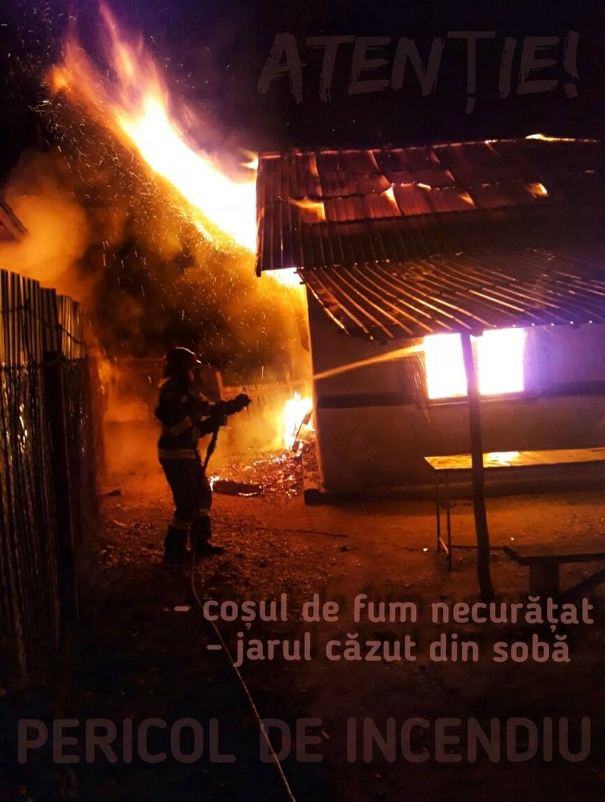 O casa a ars in totalitate  proprietarii au reusit sa se autoevacueze | imaginea 1