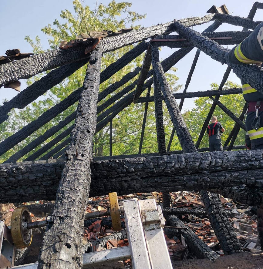 Doua incendii de la primele ore ale diminetii si ambele cu aceeasi cauza   scurtcircuit | imaginea 1