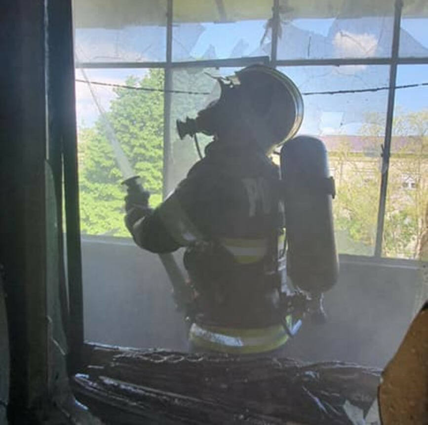 Incendiu cu flacara si pericol de propagare  la un apartament din Satu Mare | imaginea 1