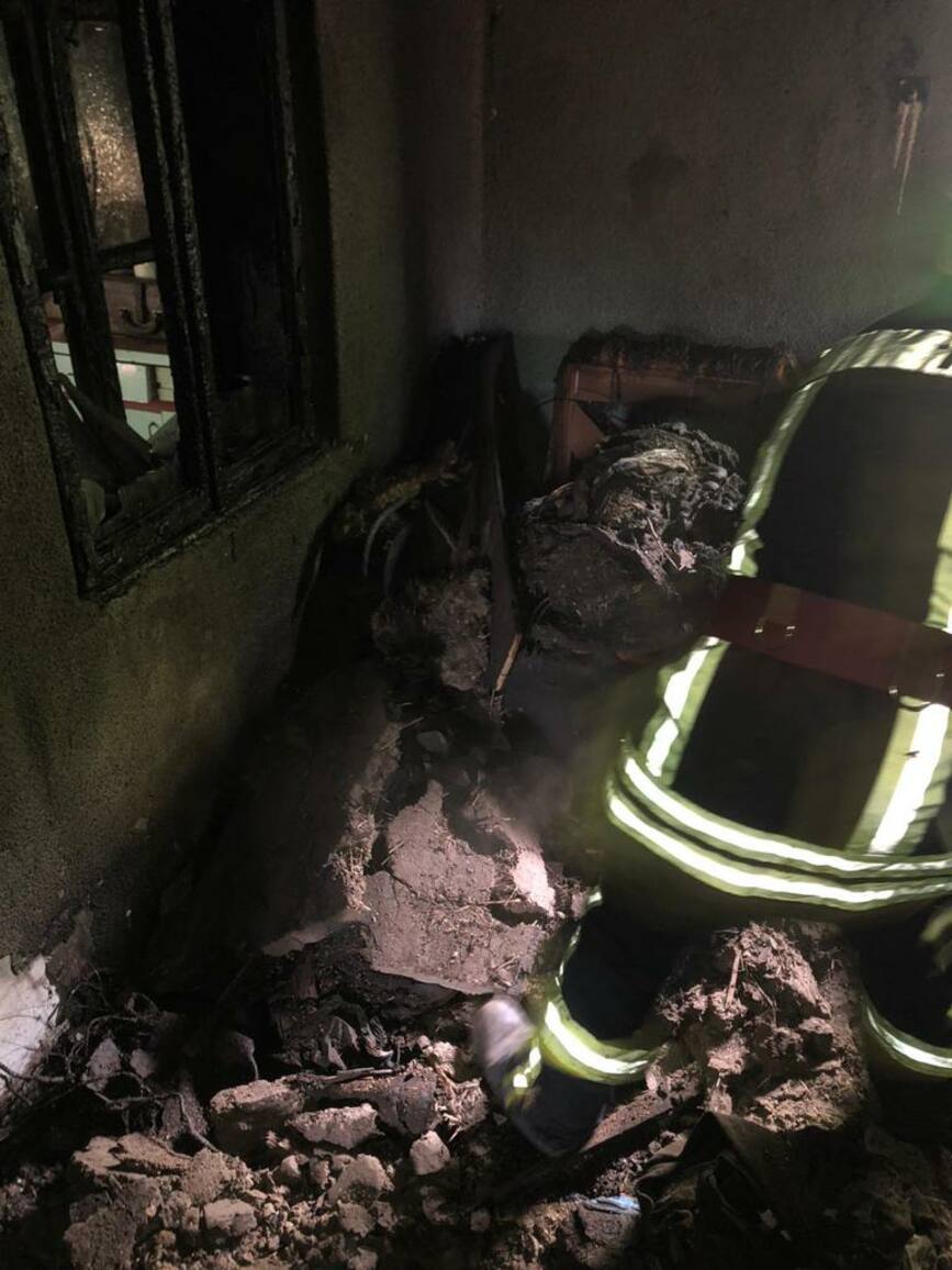 Incendiu la o casa  soldat cu doua victime | imaginea 2