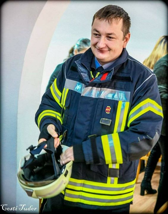 A intervenit la un incendiu violent Respect Locotenent colonel Berevoescu Alin | imaginea 1