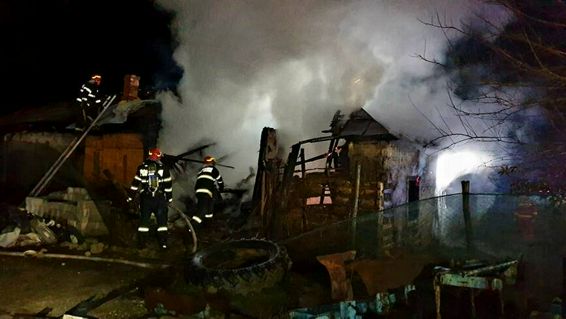 A fost surprins in incendiul care a izbucnit in locuinta sa | imaginea 1