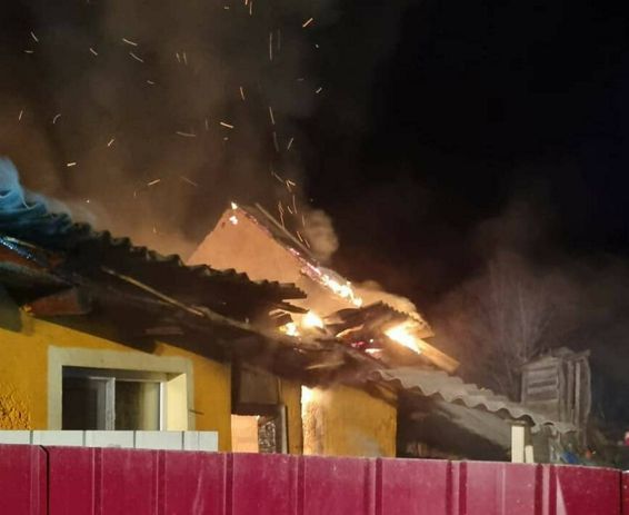 Incendiu la o gospodarie vranceana | imaginea 1