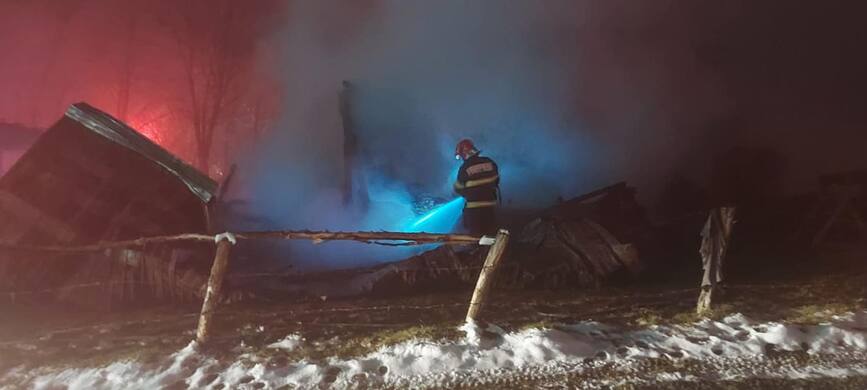 Au intervenit pentru a stinge nu mai putin de noua incendii | imaginea 1