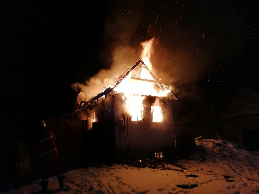 Victima gasita carbonizata intr un incendiu de casa | imaginea 1