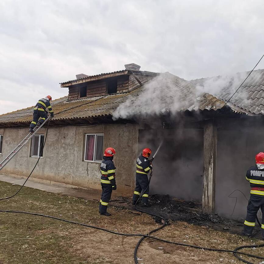Incendiu de locuinta in municipiul Calarasi | imaginea 1