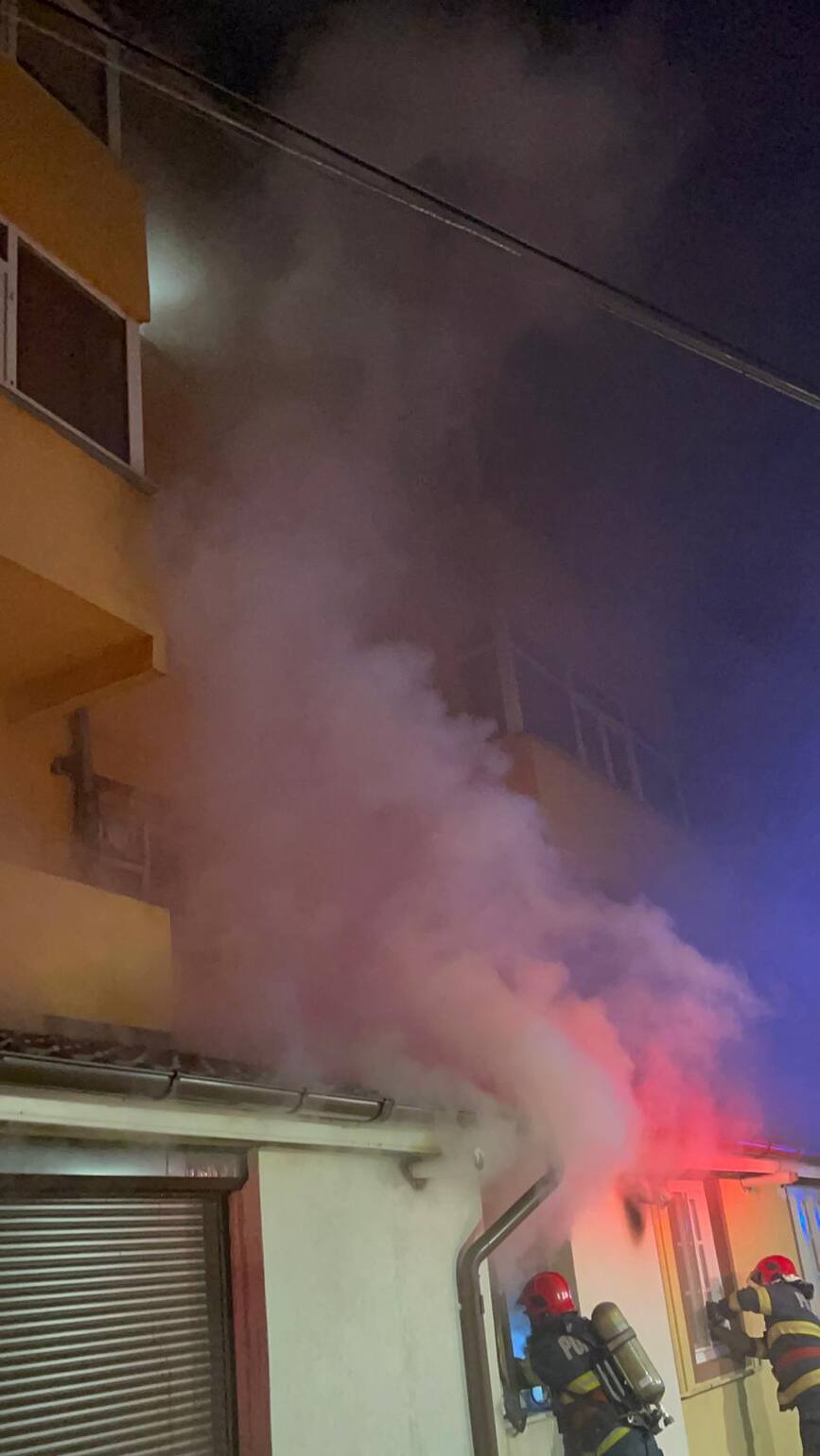 Incendiu la un apartament din Focsani | imaginea 2