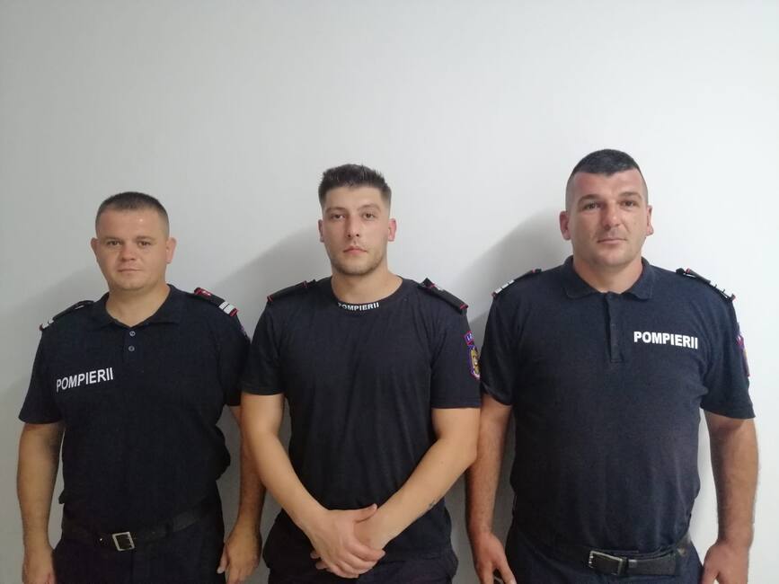 Au salvat trei oameni   Respect  Mihai  Dorel  Ion  Razvan si Iulian | imaginea 1