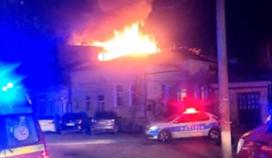 Incendiu la un restaurant din Pitesti   Zeci de oameni au fost evacuati | imaginea 1