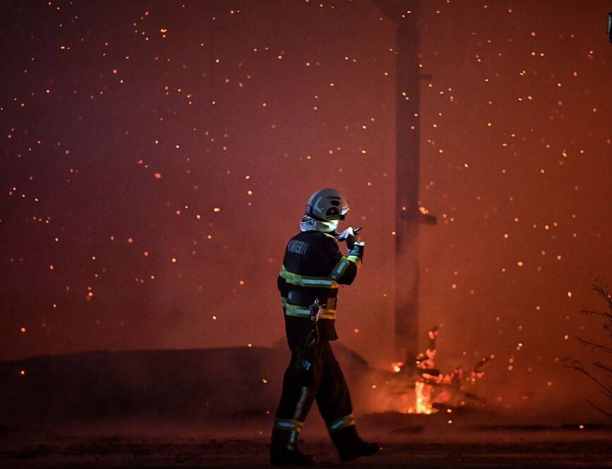 Incendiu urias la o hala din Lugoj | imaginea 1