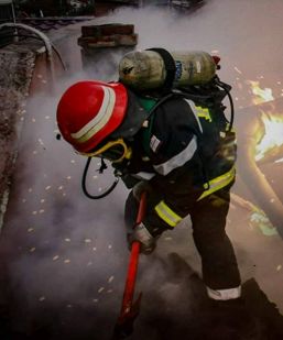 Doi barbati  intoxicati in timpul unor lucrari la un bazin tehnic | imaginea 1