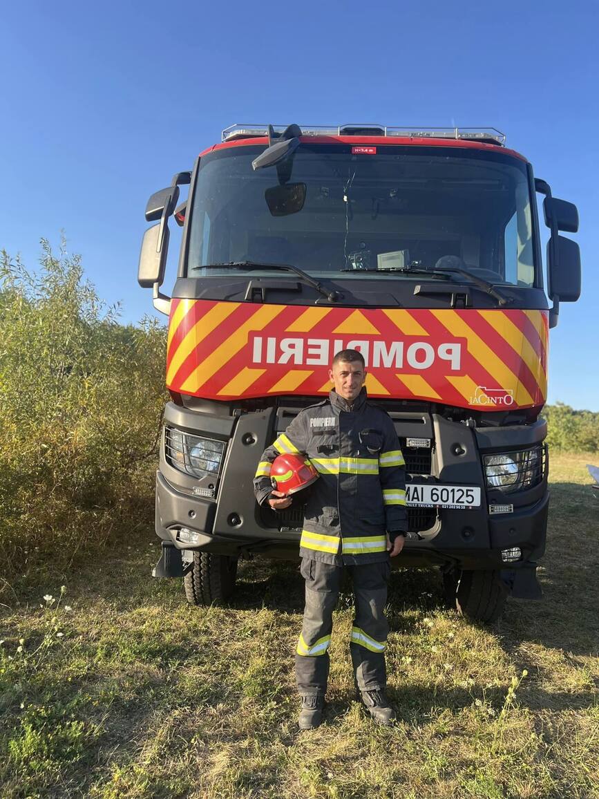 Peste 65 de hectare de vegetatie  cuprinse de flacari | imaginea 2
