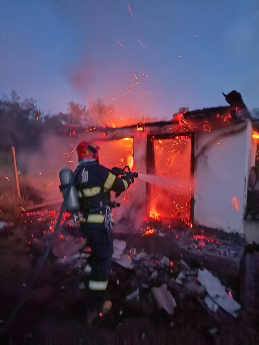 S a ales cu arsuri dupa ce i a luat foc locuinta | imaginea 1