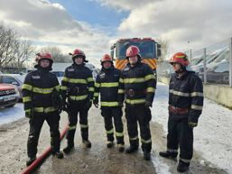 Incendiu devastator la un atelier auto | imaginea 1
