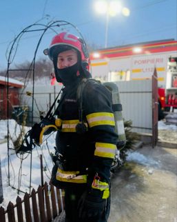 Incendiu izbucnit in jurul cosului de fum | imaginea 1