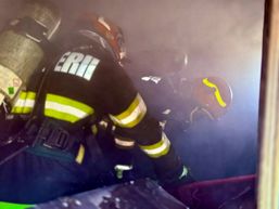 Incendiu izbucnit de la un cos de fum | imaginea 1