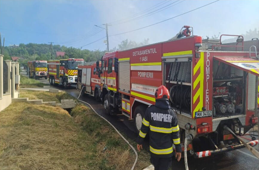 Incendiu de proportii la o anexa gospodareasca | imaginea 2