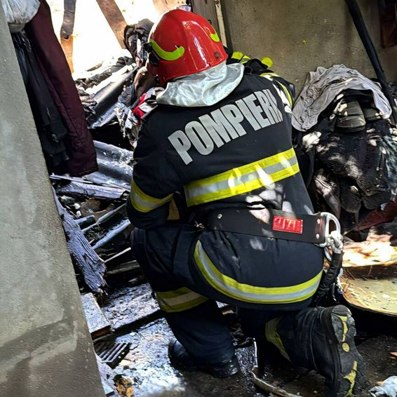 Incendiu in bucataria unei locuinte din Giurgiu | imaginea 1