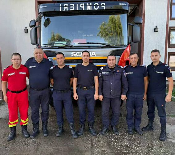 Interventie salvatoare dupa un accident la joaca | imaginea 1